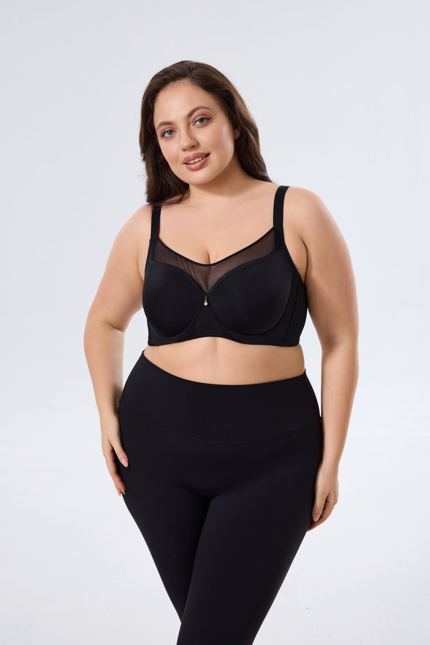 Supportive Full Coverage Underwire Bra with a Sculpted Fit