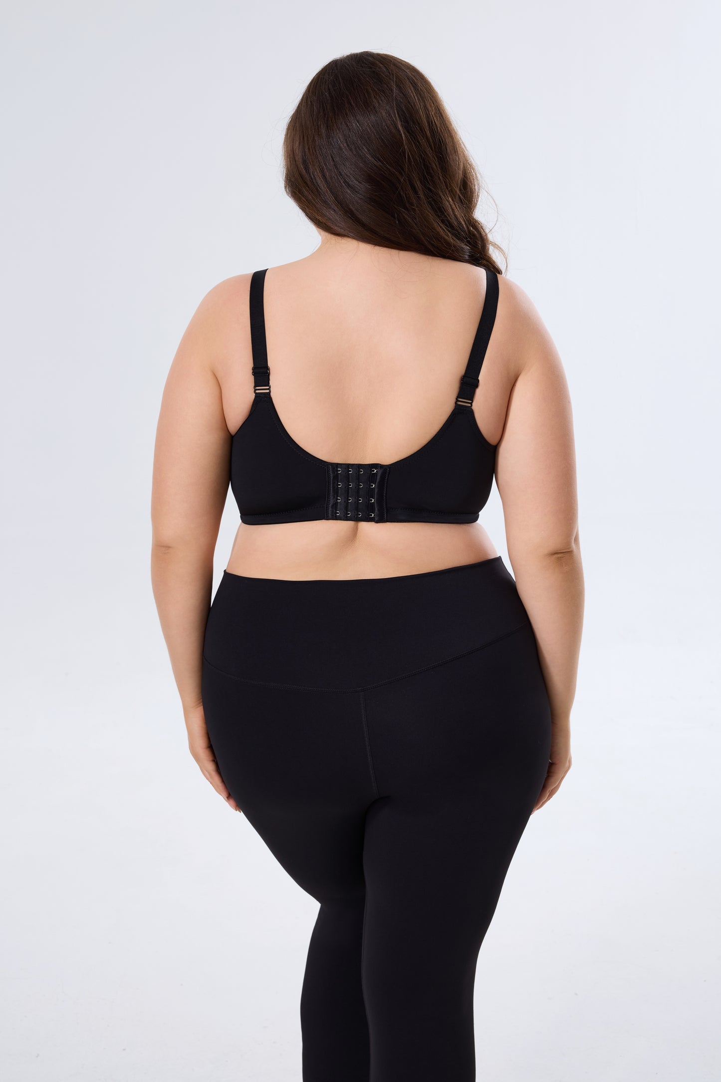 Supportive Full Coverage Underwire Bra with a Sculpted Fit