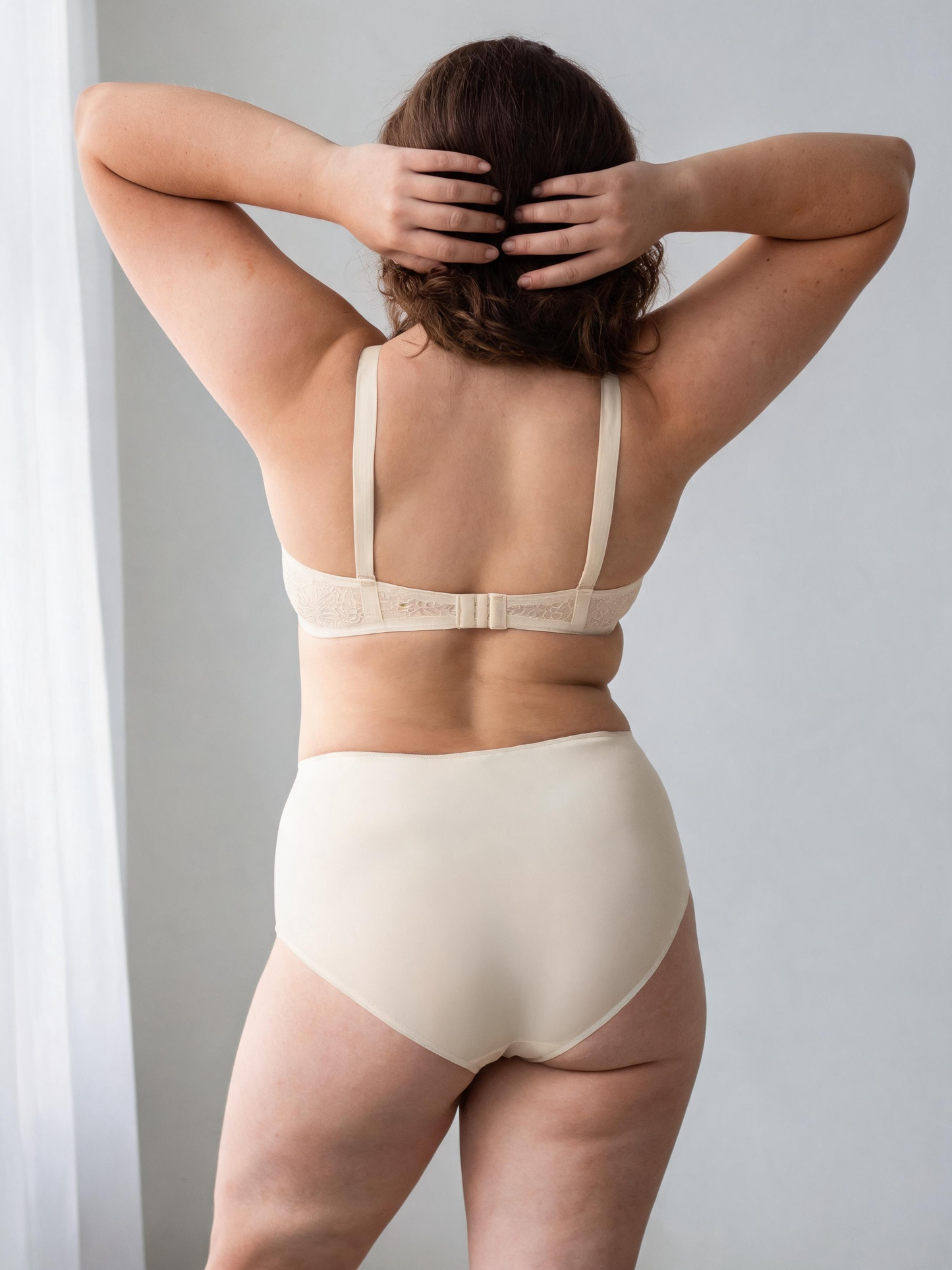 Ultra-Thin Lace Bra With Underwire Plus Size Minimizing