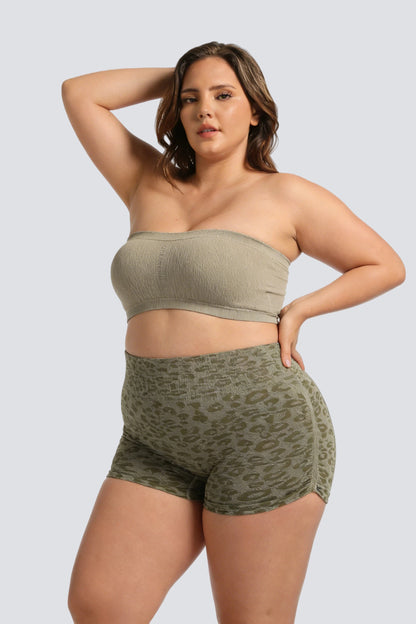 Plus Size Seamless Bandeau Bra with Breathable Support