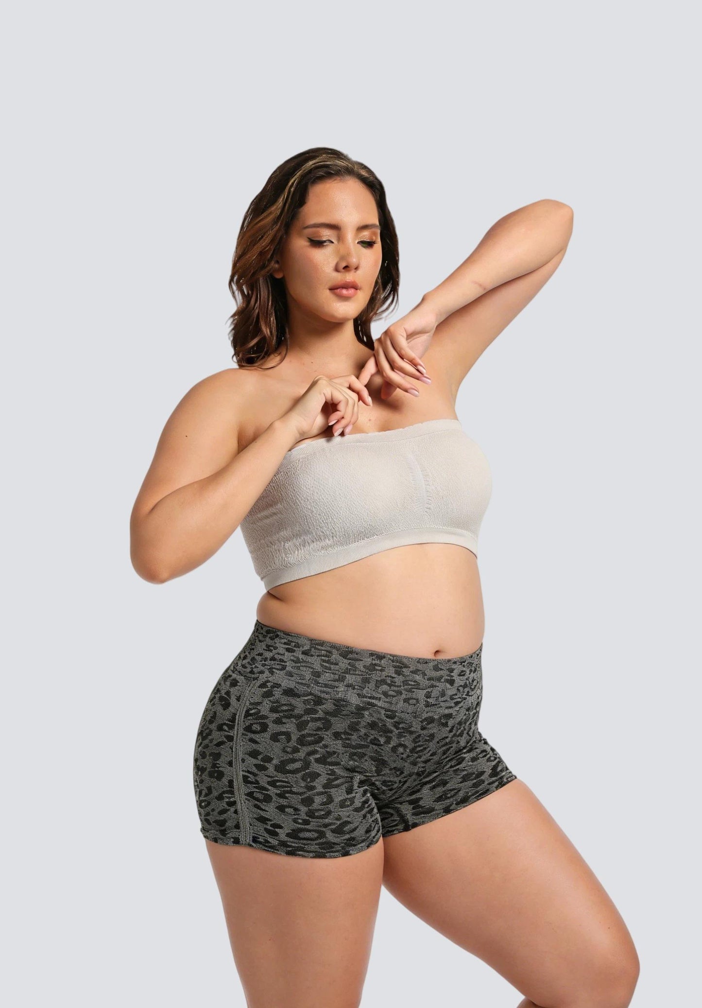 Plus Size Seamless Bandeau Bra with Breathable Support