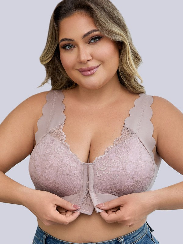 curvy women’s back smoothing bra, thin padded for comfort and natural shape.