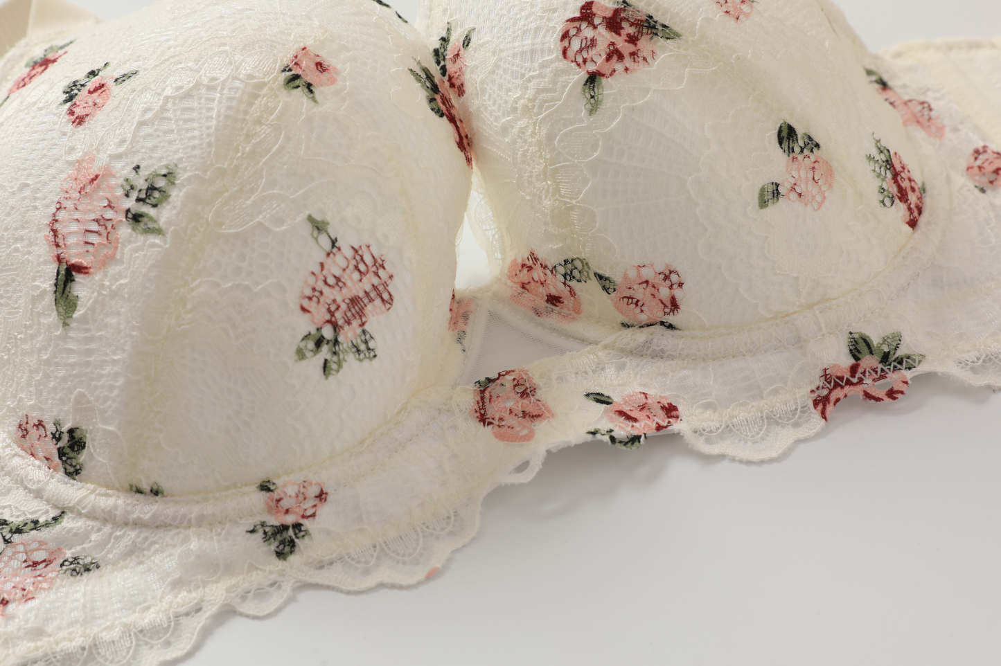 Floral Embroidered Lace Bra with Soft Cotton Lining