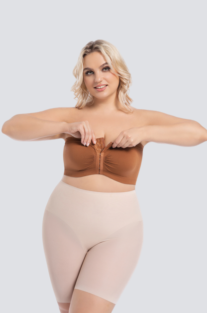 Plus-Size Seamless Bandeau Bra with Stay-Put Support