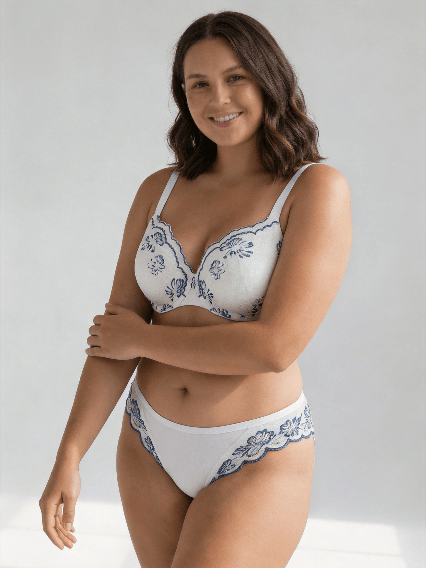 Plus Size Lace Printed Bra, Underwire Support & Minimizer Effect for Women
