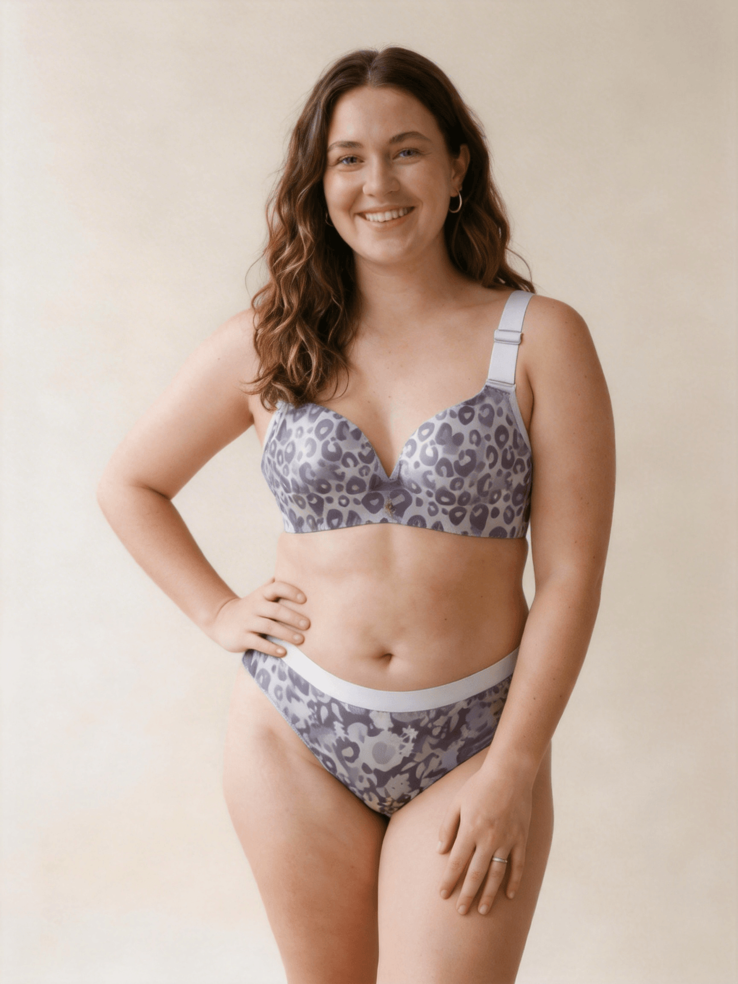 Seamless Plus Size Bra with Floral Print for Curvy Women