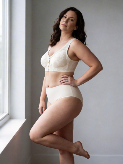 Embossed Front Closure Seamless Push Up Bra for Middle Aged & Elderly Women