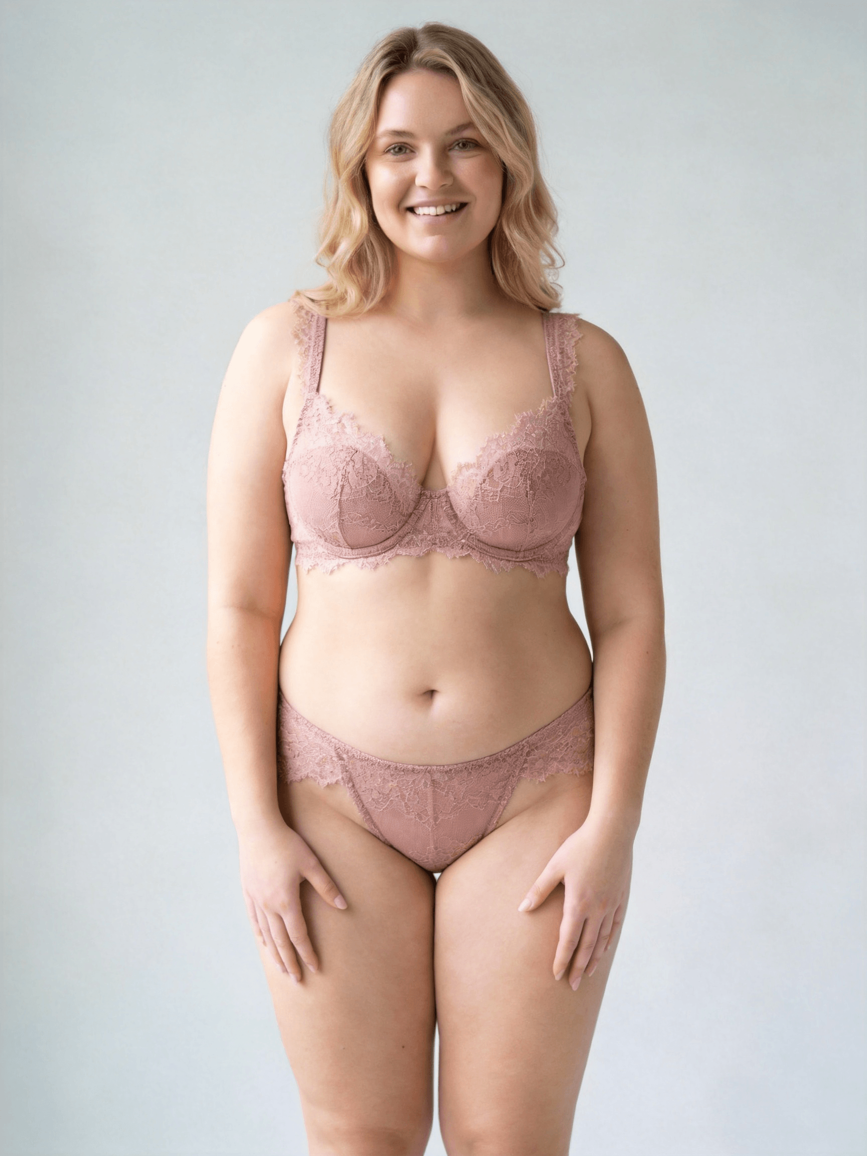 Full figure lace seamless bra, elegant delicate lace splicing combined with smooth seamless design.
