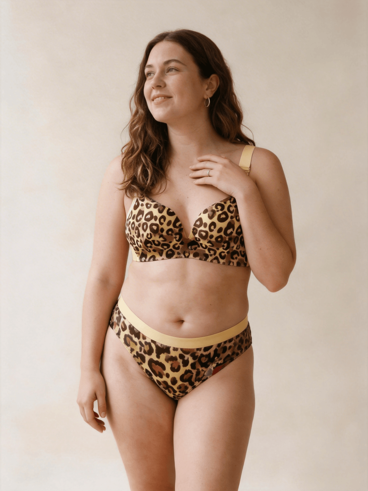 Seamless Plus Size Bra with Floral Print for Curvy Women