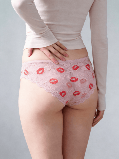 Women's Elegant Mid-Rise Breathable Seamless Plus Size Briefs with Lip Print