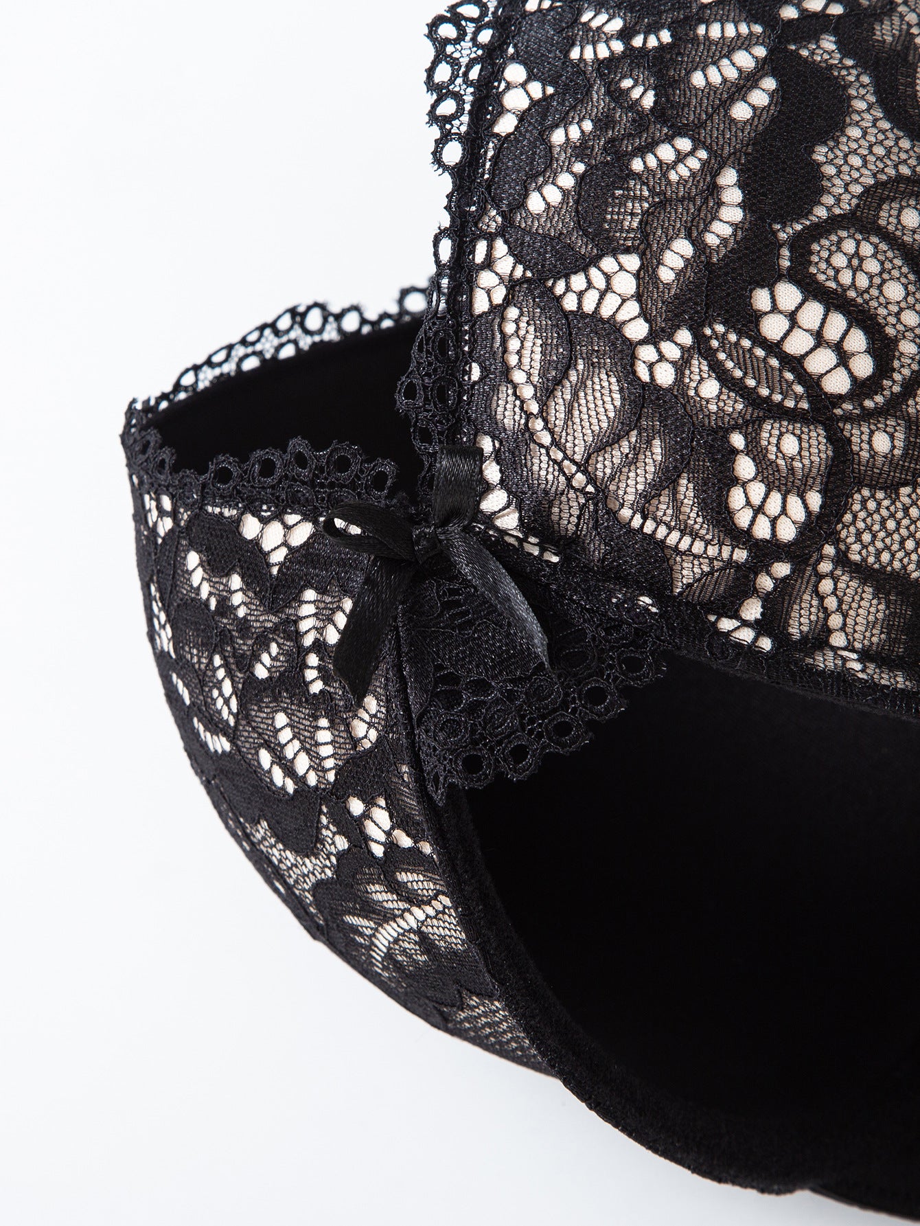 D-G CUP Elegant Black Lace Plus Size Bra for Curvy Women