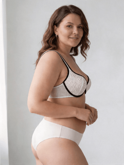 Plus Size Front Closure Elegant Printed Style Intimate with Underwire Support