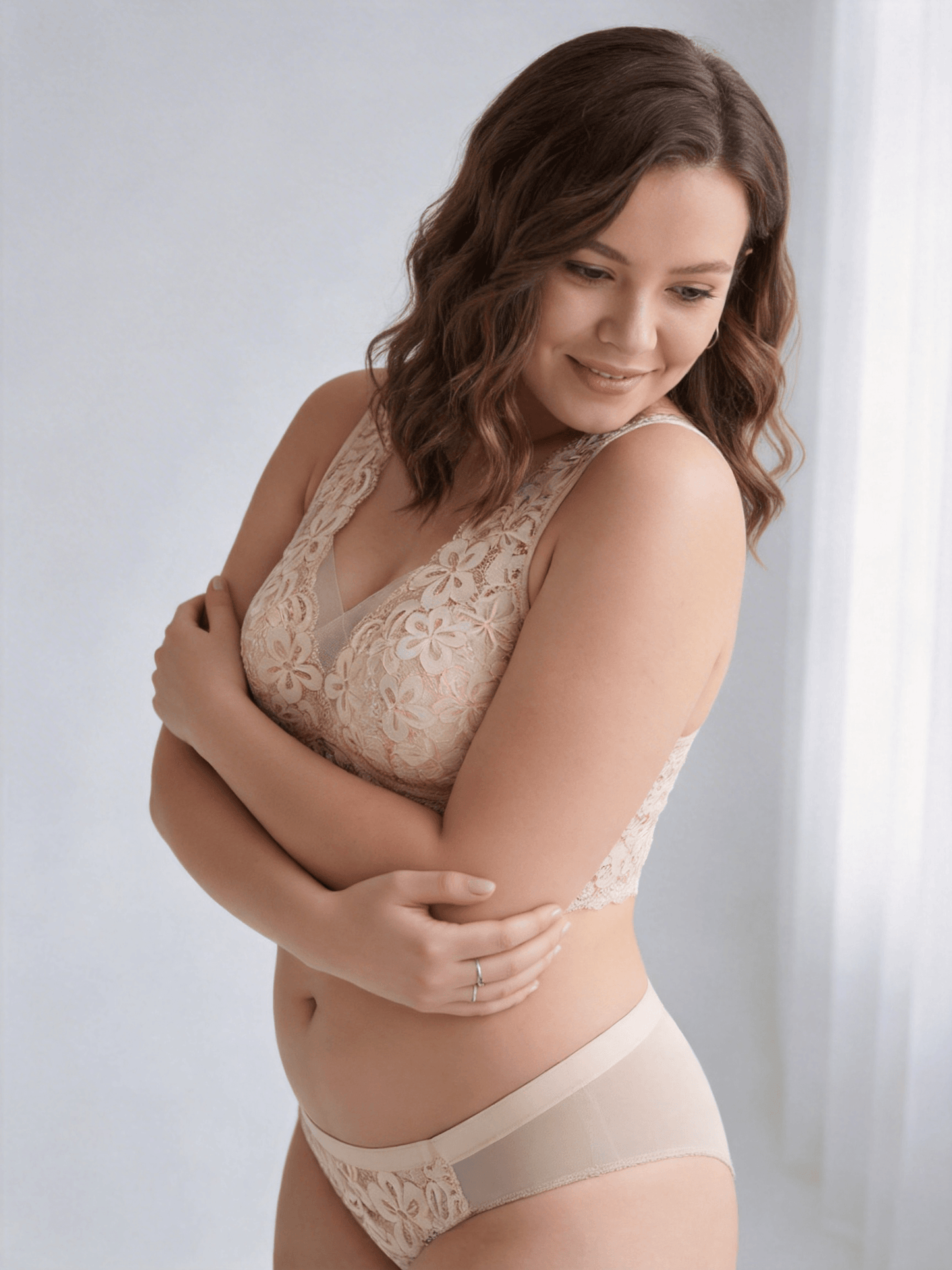 Plus Size Pure Lace Wireless Bra, Seamless & Breathable Design