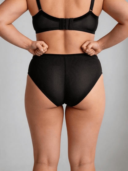 Plus Size Women's Panties With Breathable Hollow Out Net-Like Seamless Briefs