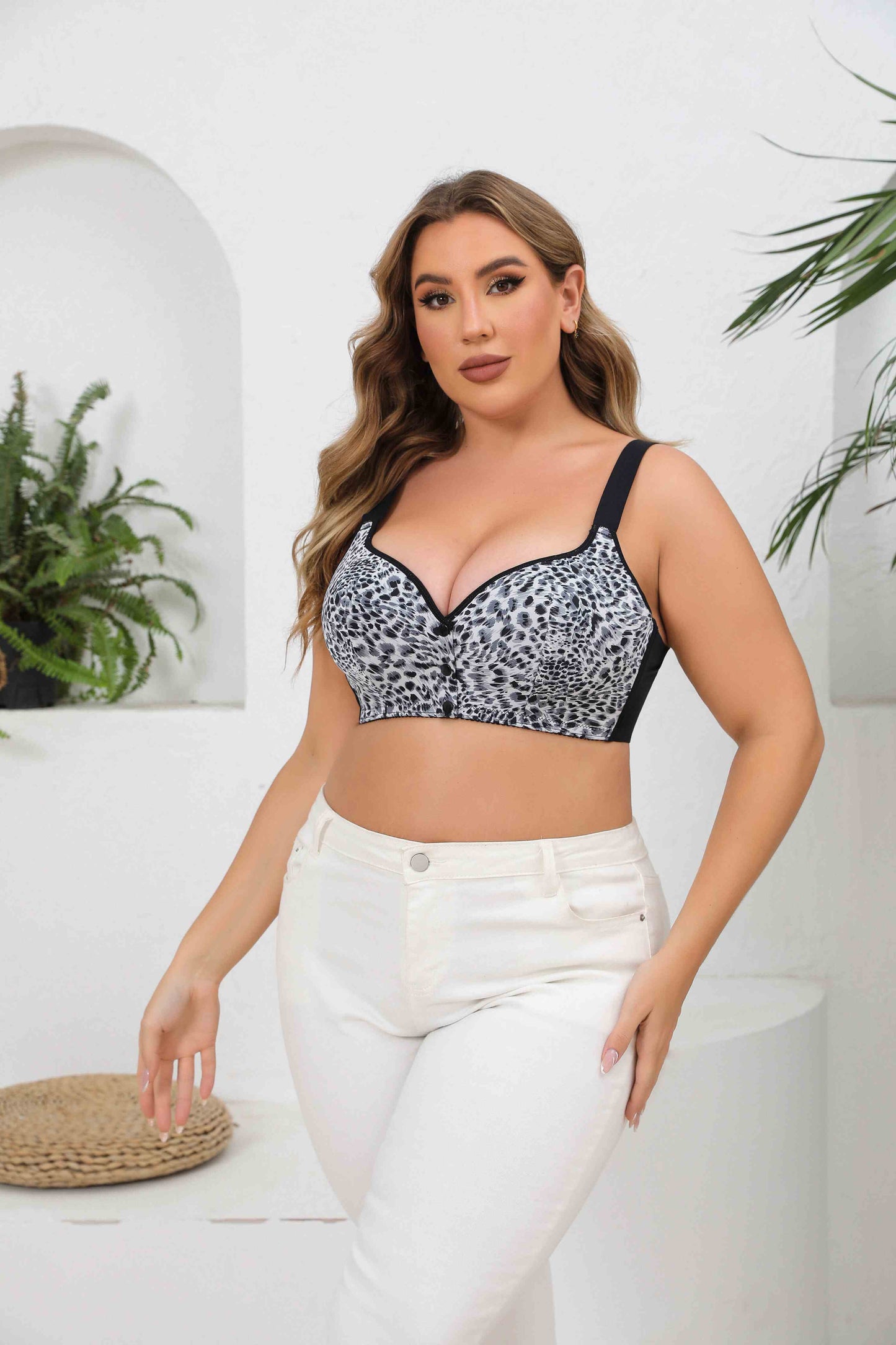 seamless leopard print bra designed with easy front closure support