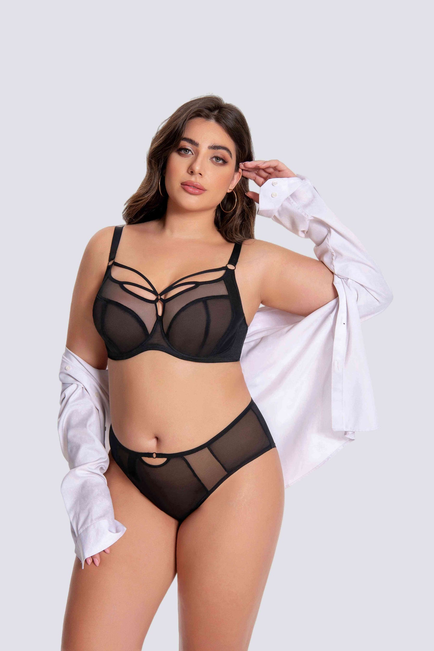mesh underwire bra set providing secure lift and support for plus size busts