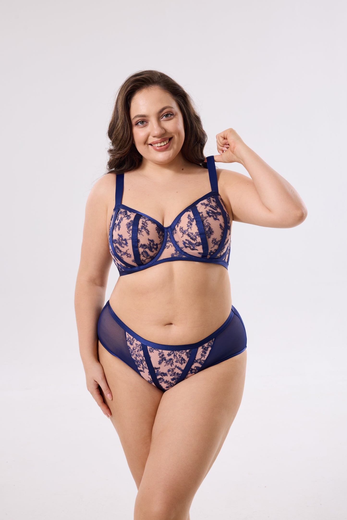 supportive underwire lace bra set with sheer design