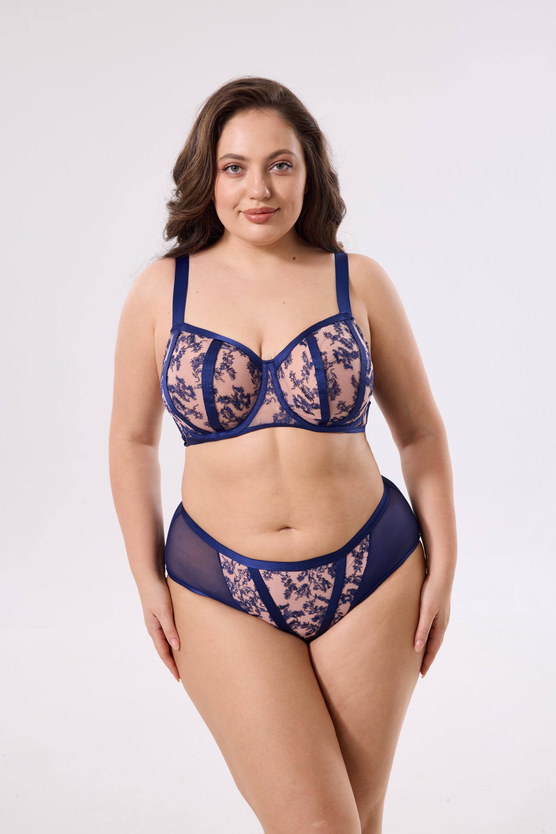 sexy feminine embroidered lace lingerie bra set