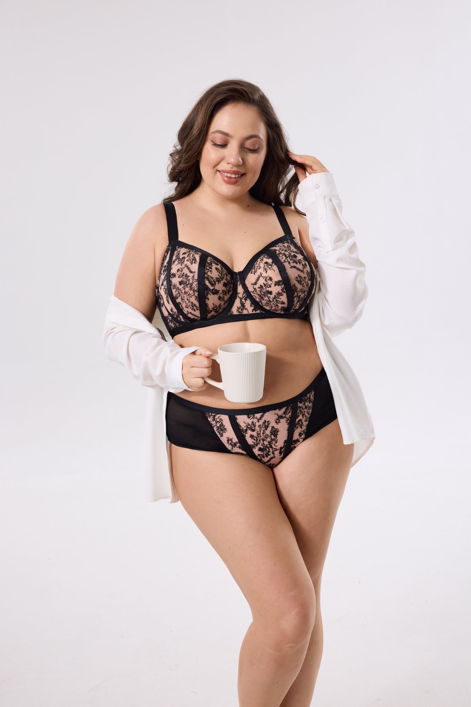 sexy embroidered lace underwire bra set for women