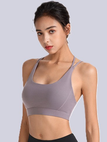 durable elastic material retains shape after repeated wear and wash, long‑lasting activewear.