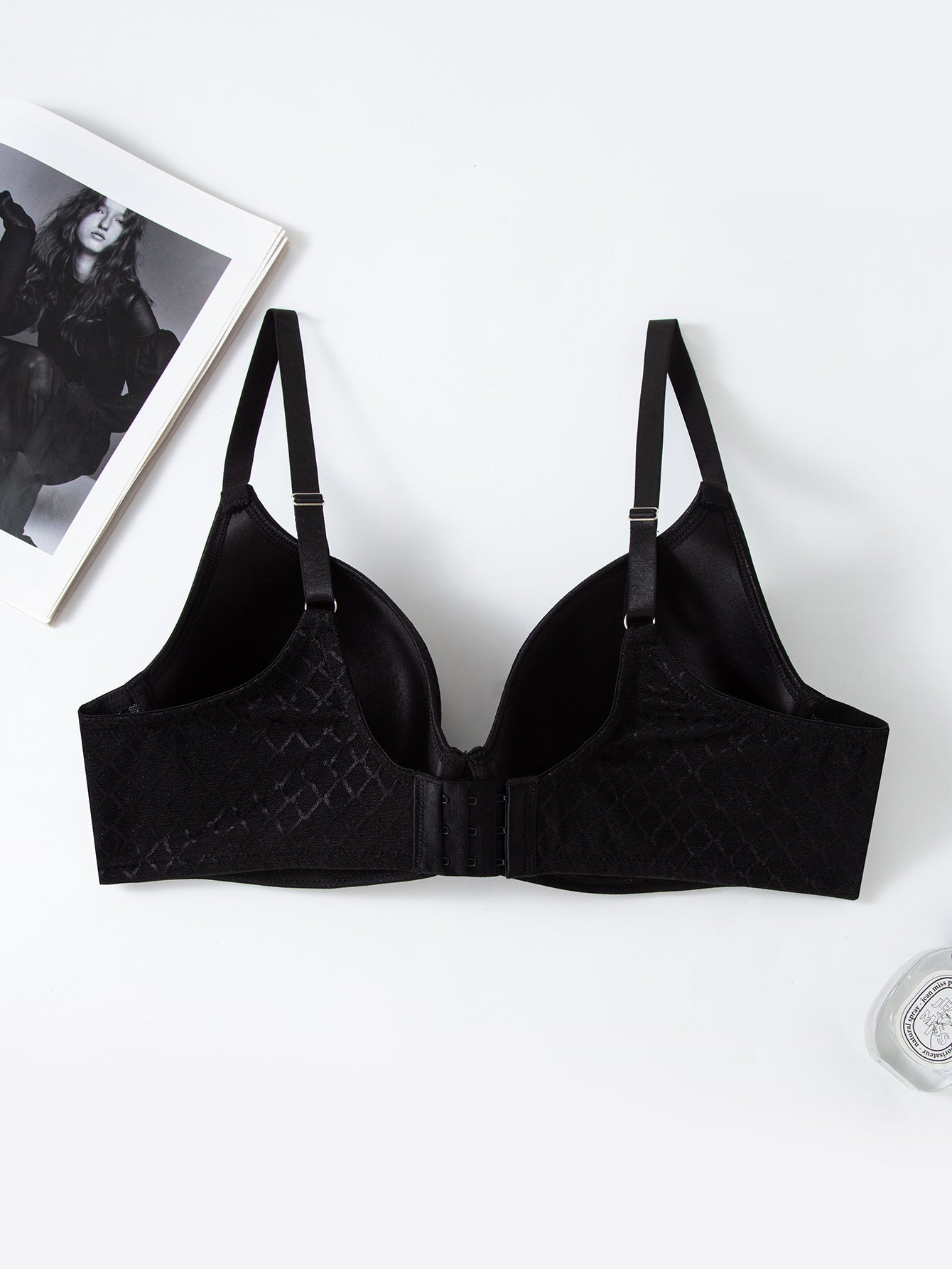 D-G Cup Net Like Underwire Support Bra - Plussize Stylish Intimates