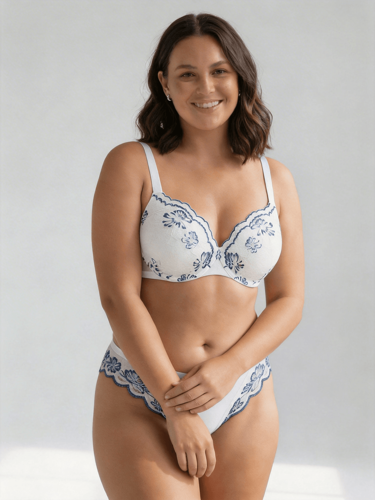 Plus Size Lace Printed Bra, Underwire Support & Minimizer Effect for Women