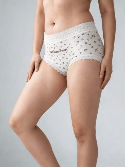 Tagless smooth skin-friendly relaxed, tag-free inner design eliminates friction irritation.