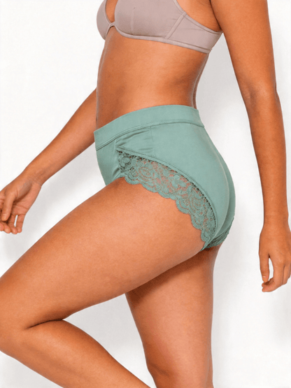 Lace Seamless Breathable Moisture Plus Size Mid‑waist Briefs