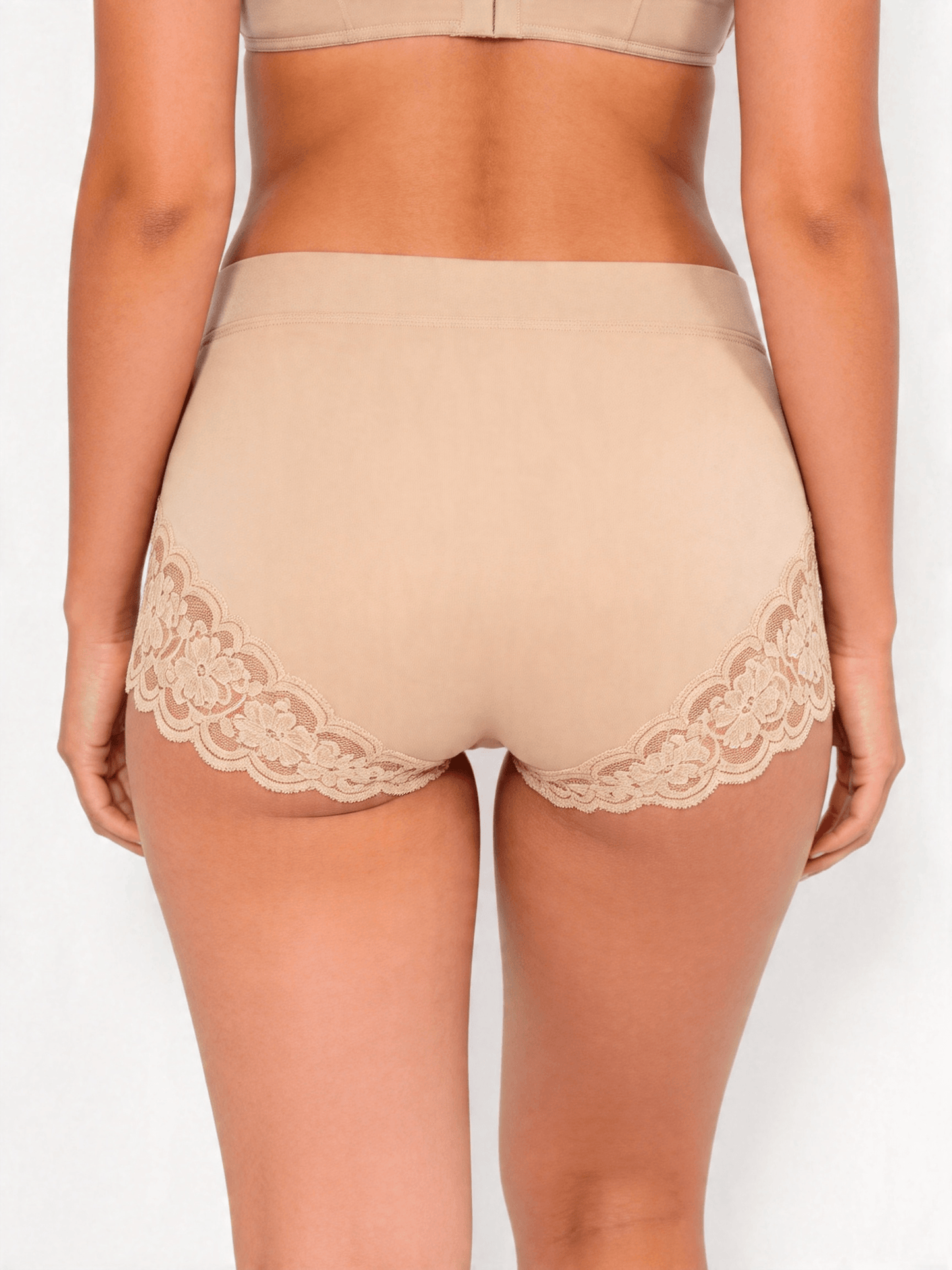 Lace Seamless Breathable Moisture Plus Size Mid‑waist Briefs