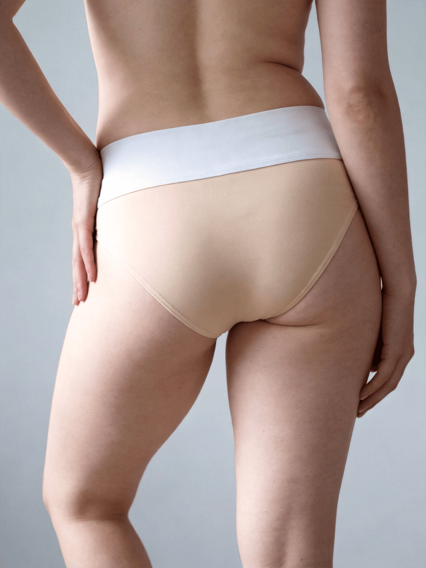Antibacterial Seamless Ice Fabrics Panties & Mid High Waist Hip Lifting